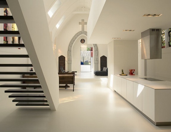 12706293912031489925b